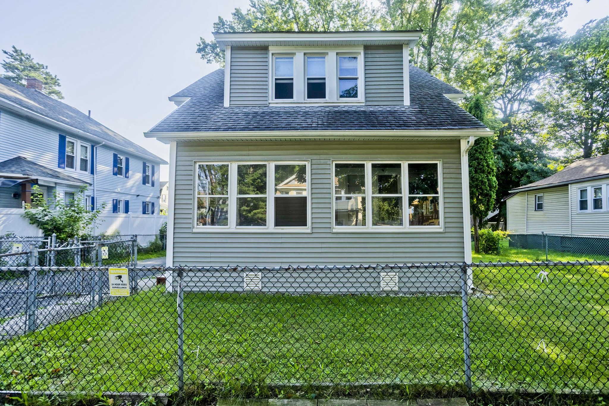 173 Albemarle St, Springfield, MA 01109
