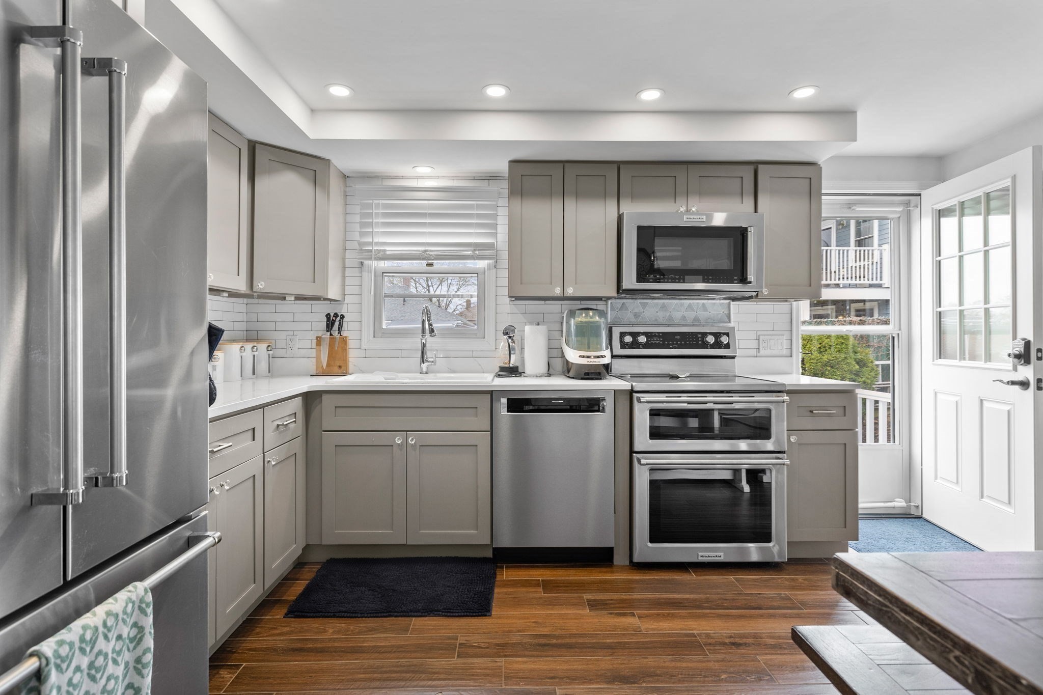 51 Glide St Unit 2, Boston - Dorchester, MA 02122