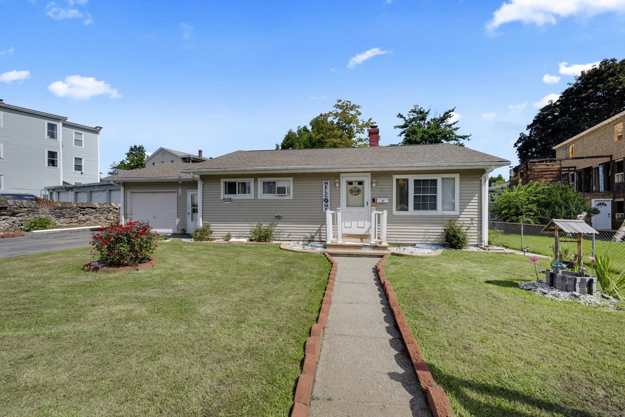 10 Union St, Southbridge, MA 01550