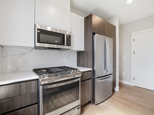 9 Central St, Apt 304
