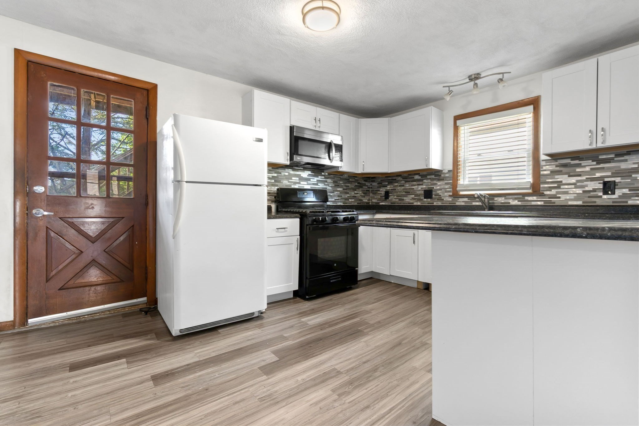 20 Shepherd St, Gloucester, MA 01930 - Image 9