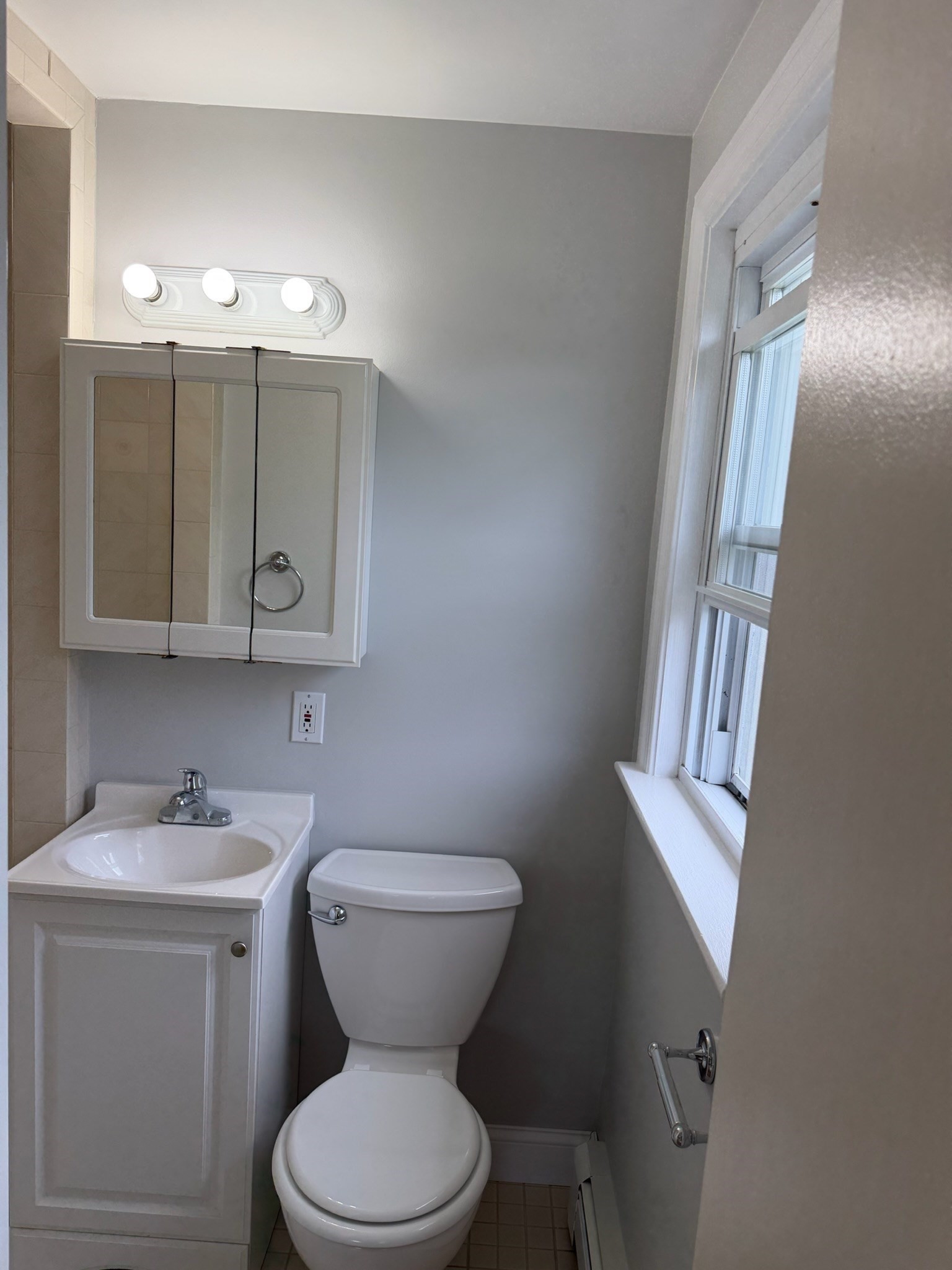 6 Canterbury Rd, Woburn, MA 01801 - Image 12