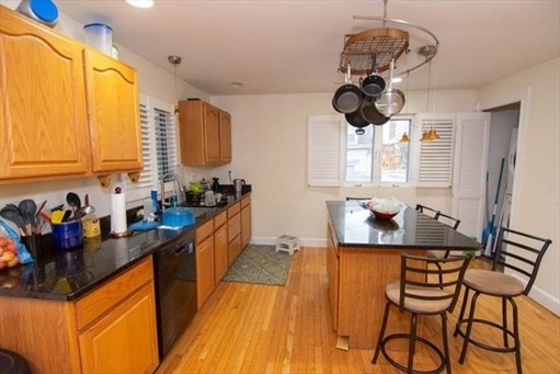 77 Putnam Ave, Apt 1