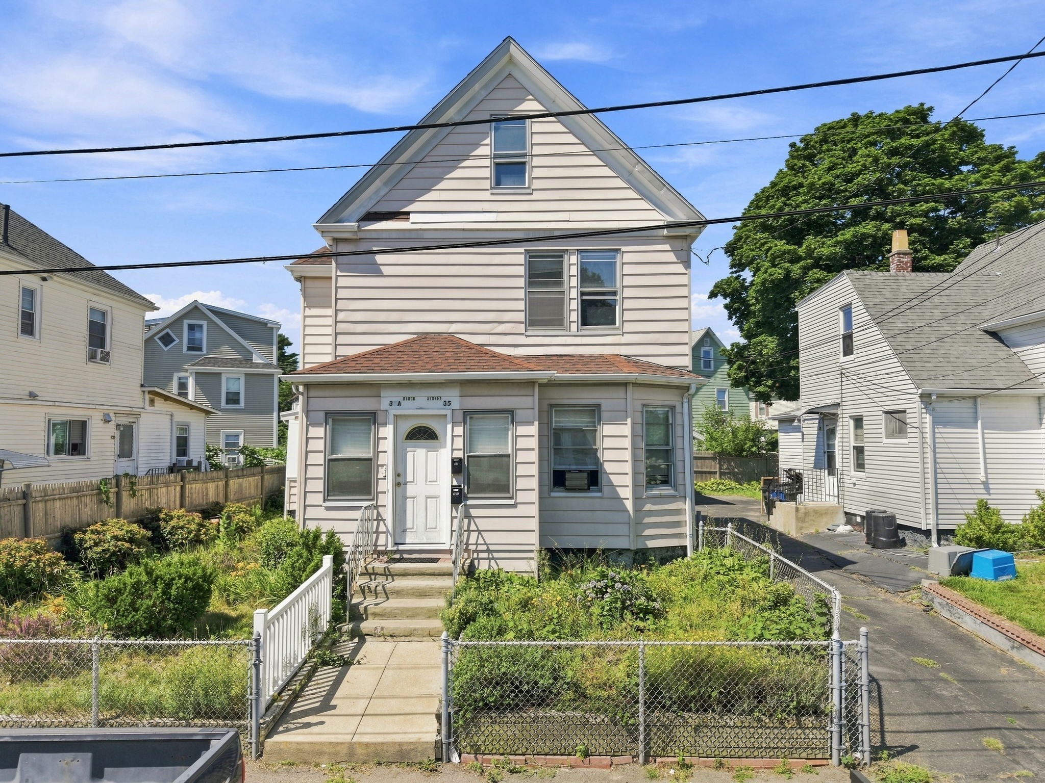 35 Birch St, Quincy, MA 02171
