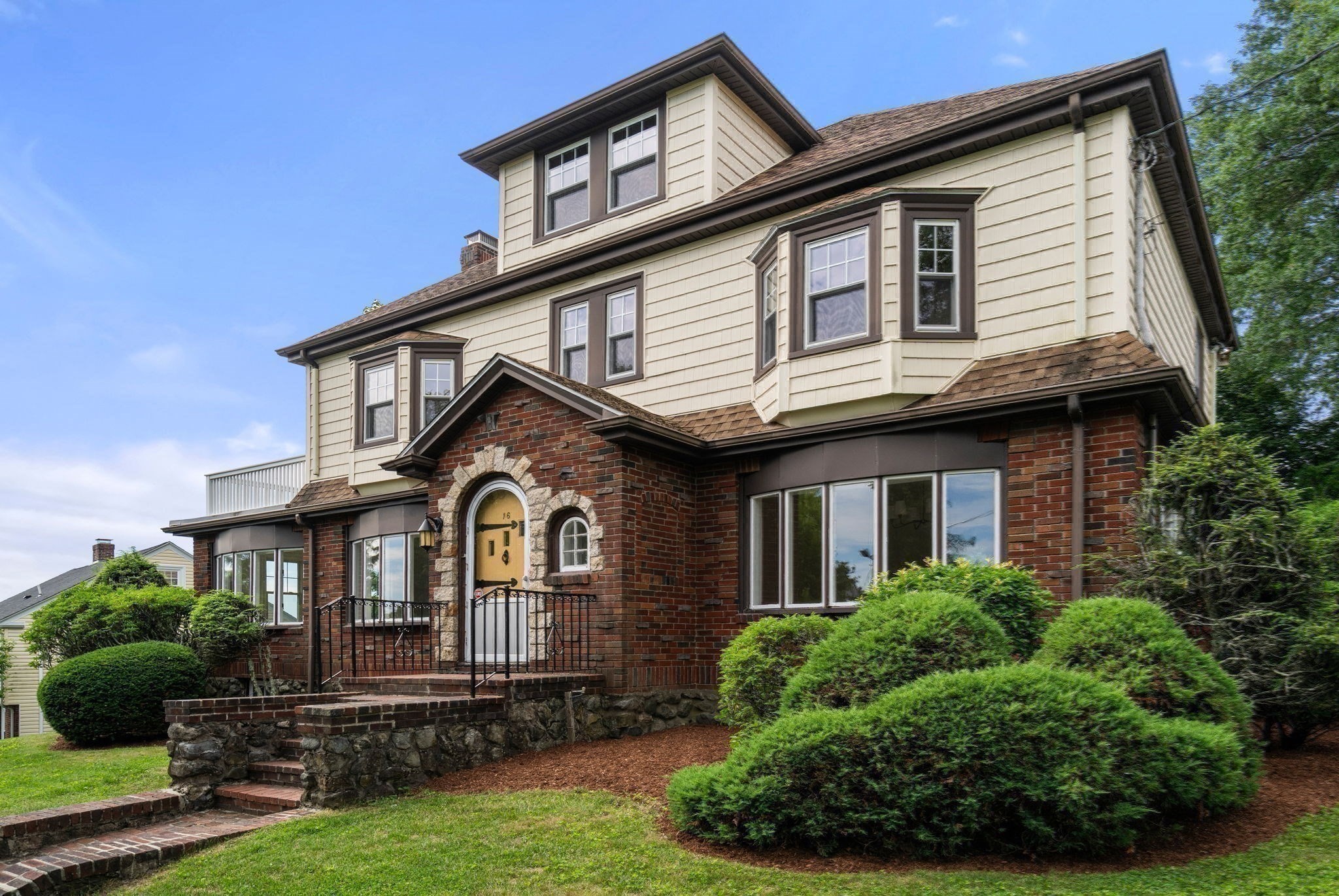 16 Douglas Road, Belmont, MA 02478