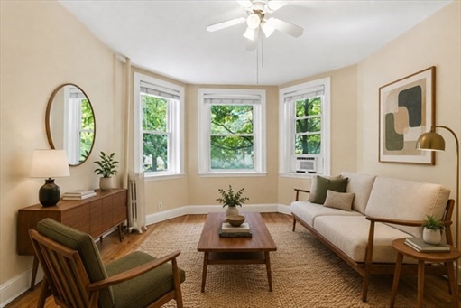 55 Thatcher St, Apt 1