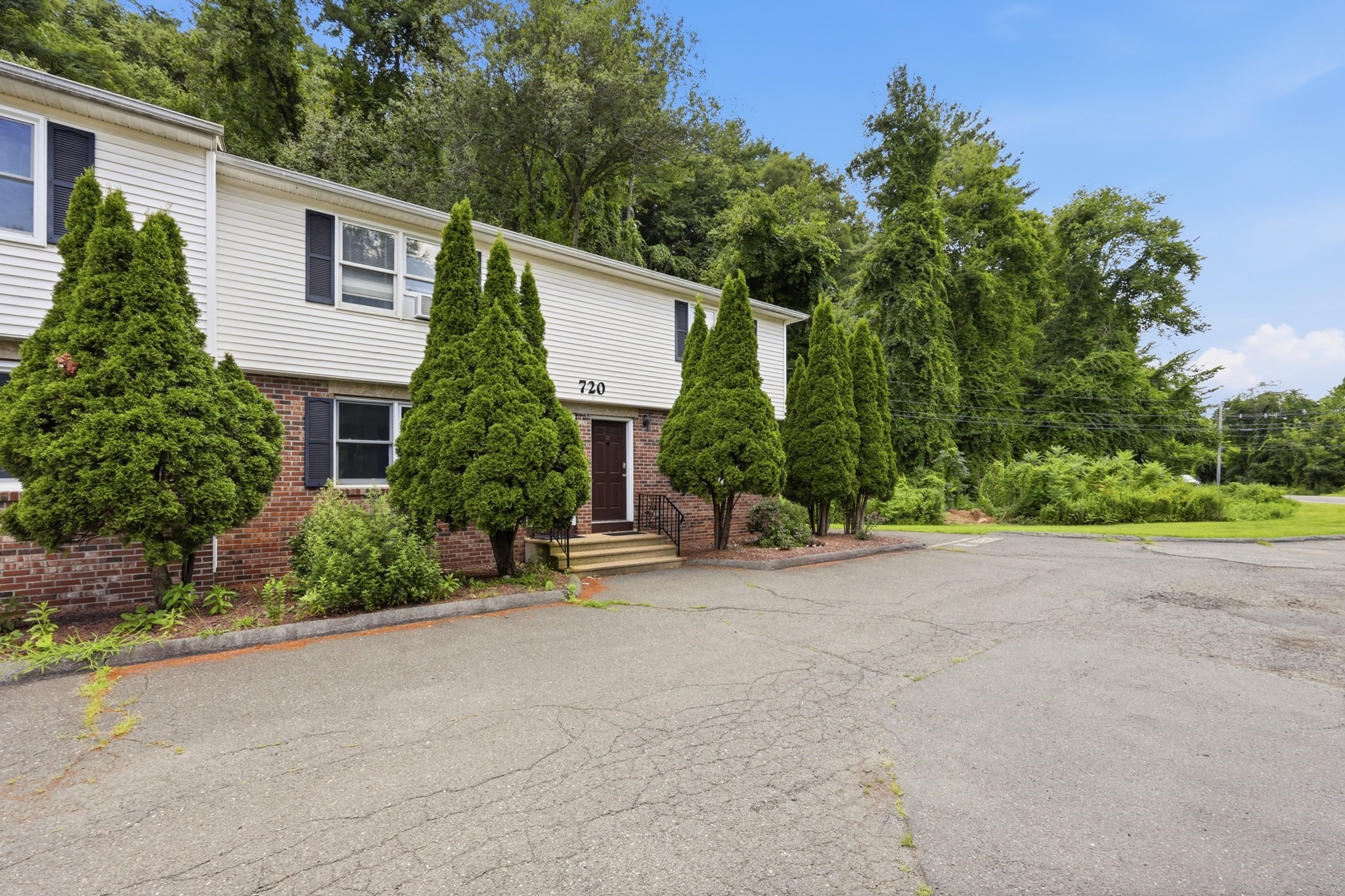 720 Russell Rd Unit C, Westfield, MA 01085