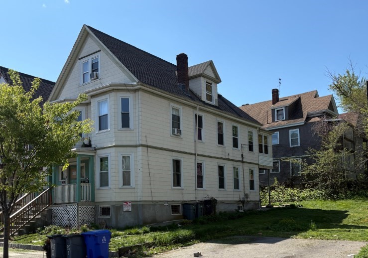 207 Quincy St, Dorchester, Boston, MA 02121