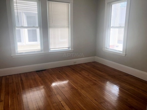 12 Lincoln Ave, Apt 1