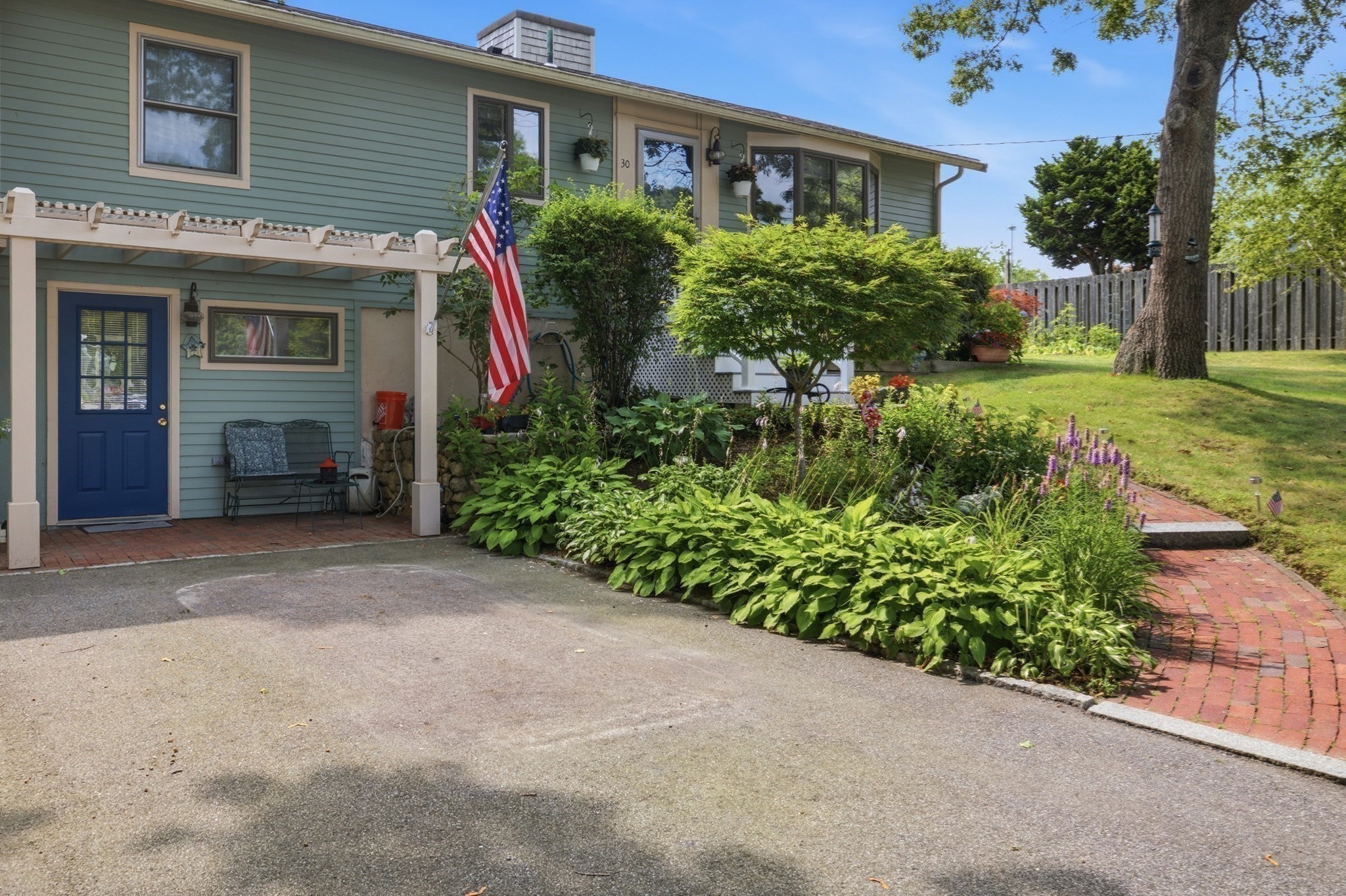 30 Crocker Rd, Falmouth, MA 02536