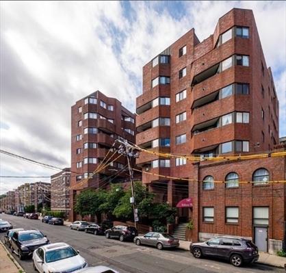 147 kelton, Apt 501