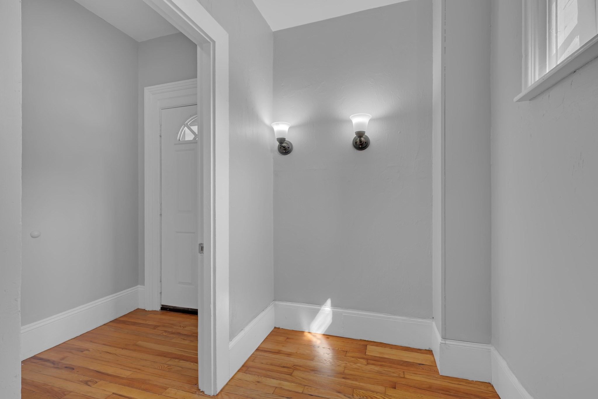 302 Chestnut St, Clinton, MA 01510 - Image 2