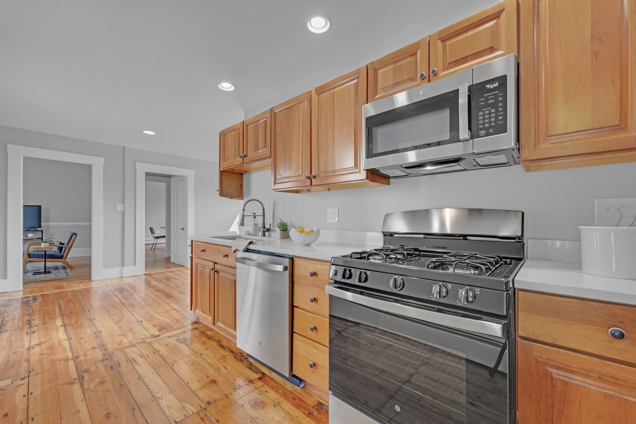 302 Chestnut St, Clinton, MA 01510 - Image 13