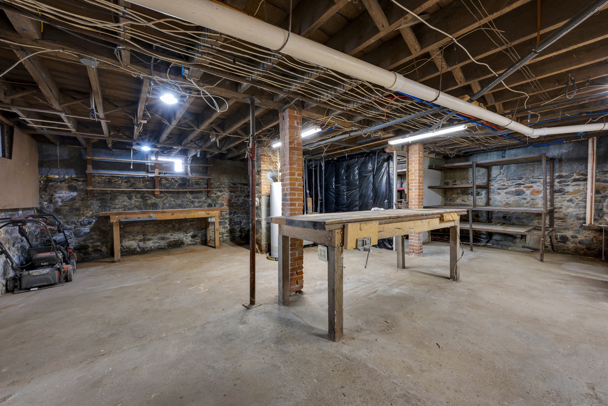 302 Chestnut St, Clinton, MA 01510 - Image 35