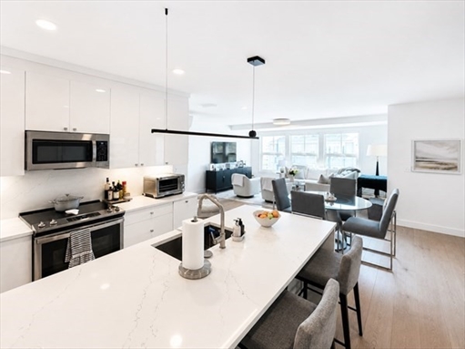 654 East Broadway, Apt 302