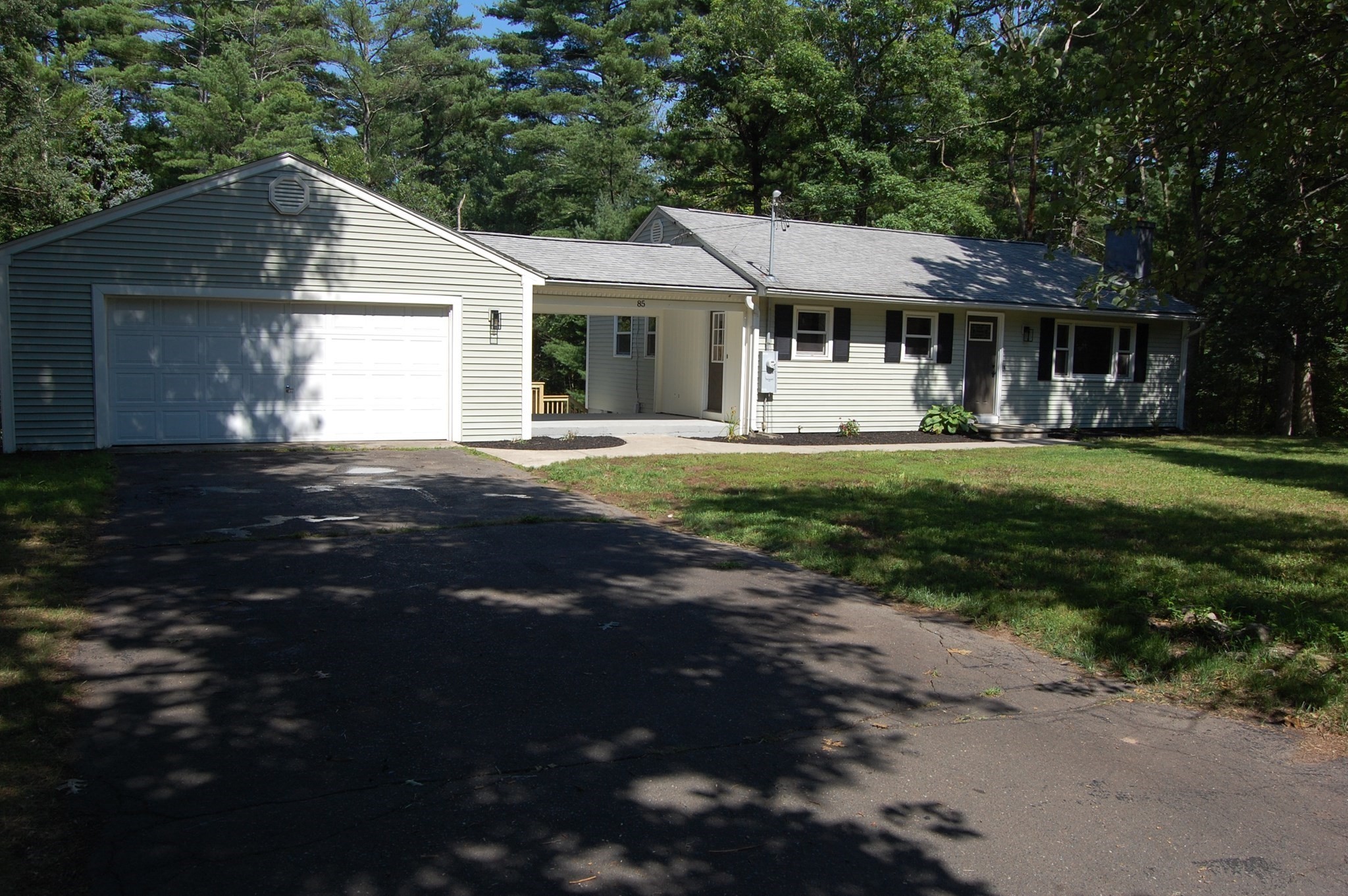 85 Baldwin Drive, Hampden, MA 01036