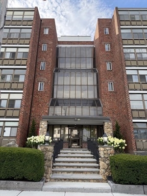 40 Greenleaf Street, Apt 506