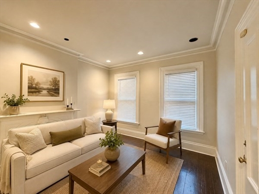 6 Centre Pl, Apt 1