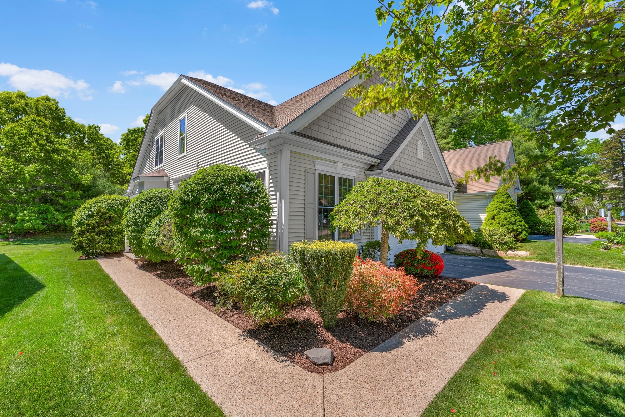 9 Canoe Lndg, Plymouth, MA 02360