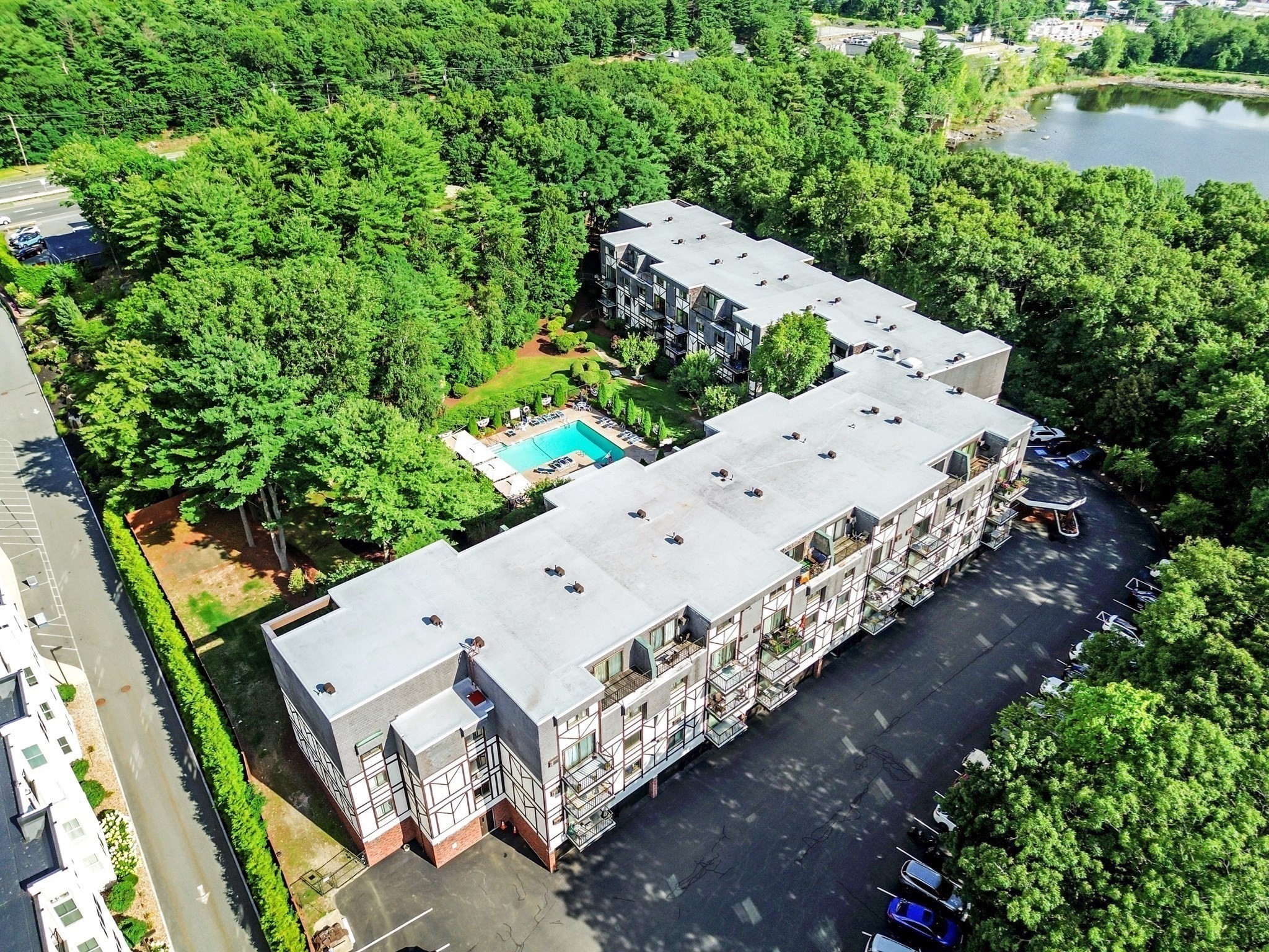 9 Broadway Unit 302, Saugus, MA 01906