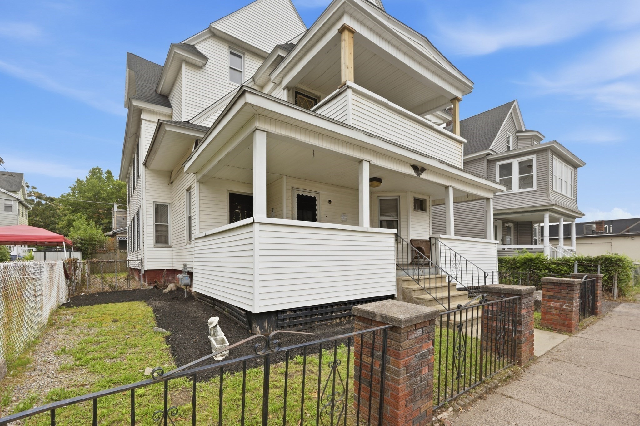 19 Rutledge Ave, Springfield, MA 01105