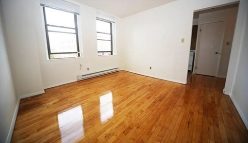 414 Market Street, Apt 12