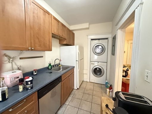 47 Park Vale Ave, Apt 5