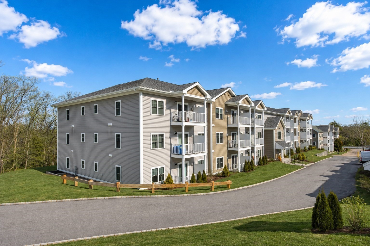 3211 Briarwood Village Unit 3211, Clinton, MA 01510 - Image 2