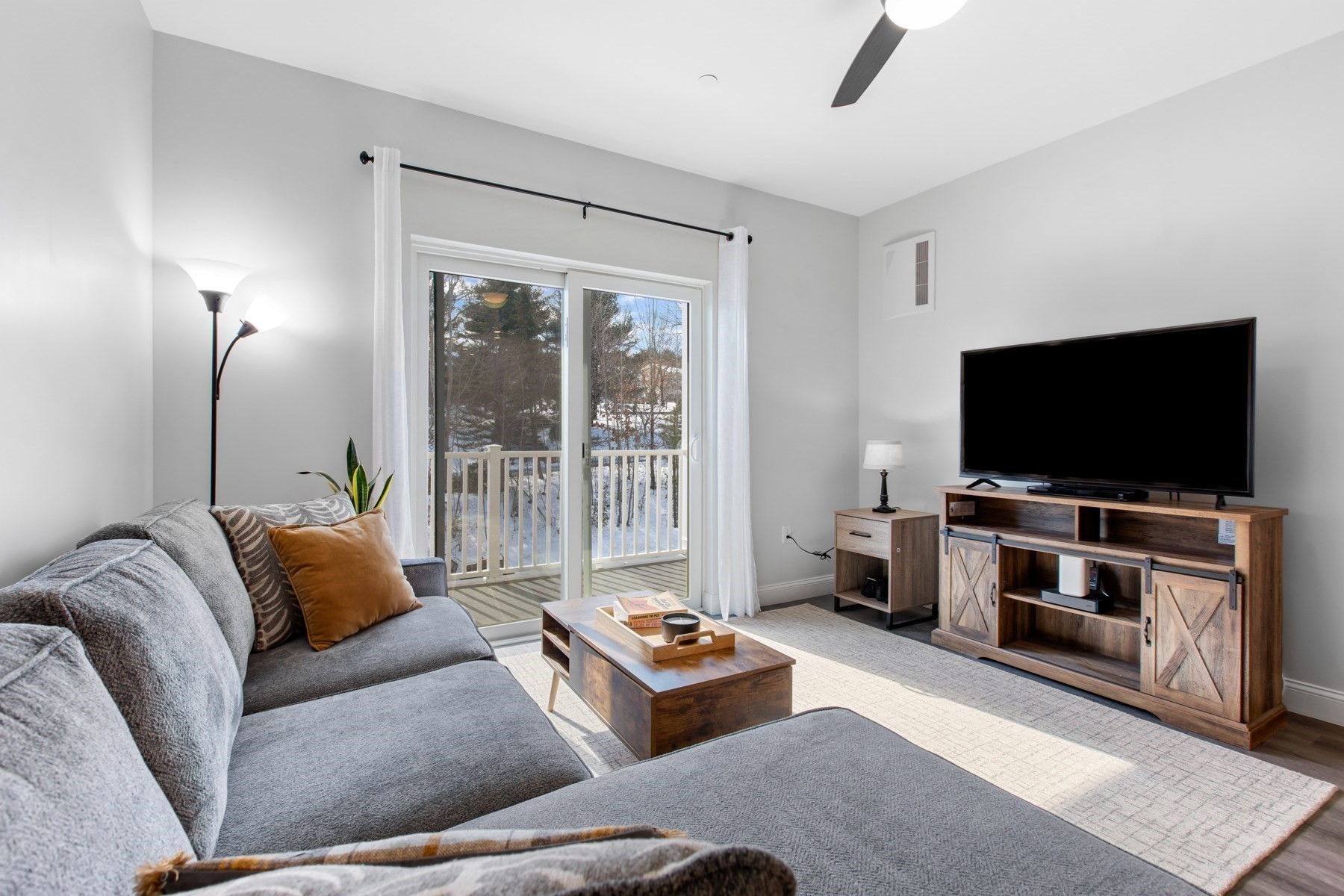 3211 Briarwood Village Unit 3211, Clinton, MA 01510 - Image 9
