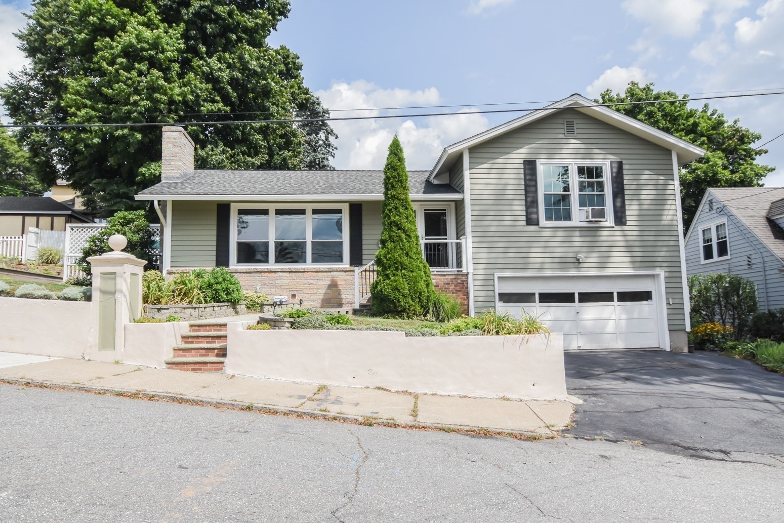 15 Fordham Rd., Lawrence, MA 01841