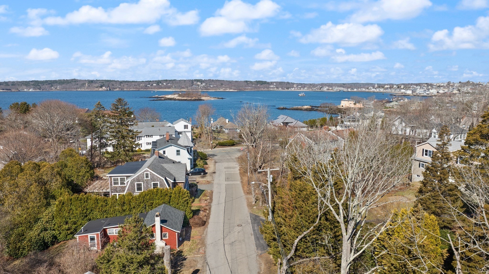5 Grapevine Rd, Gloucester, MA 01930 - Image 2