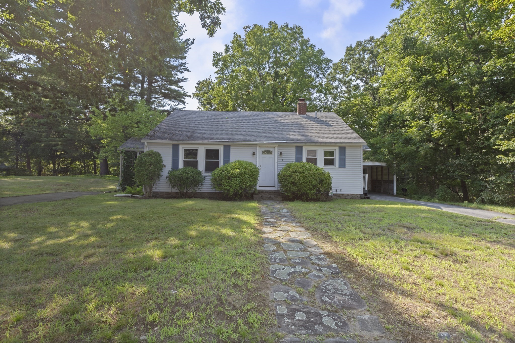 12 Cedar Ave, Millbury, MA 01527