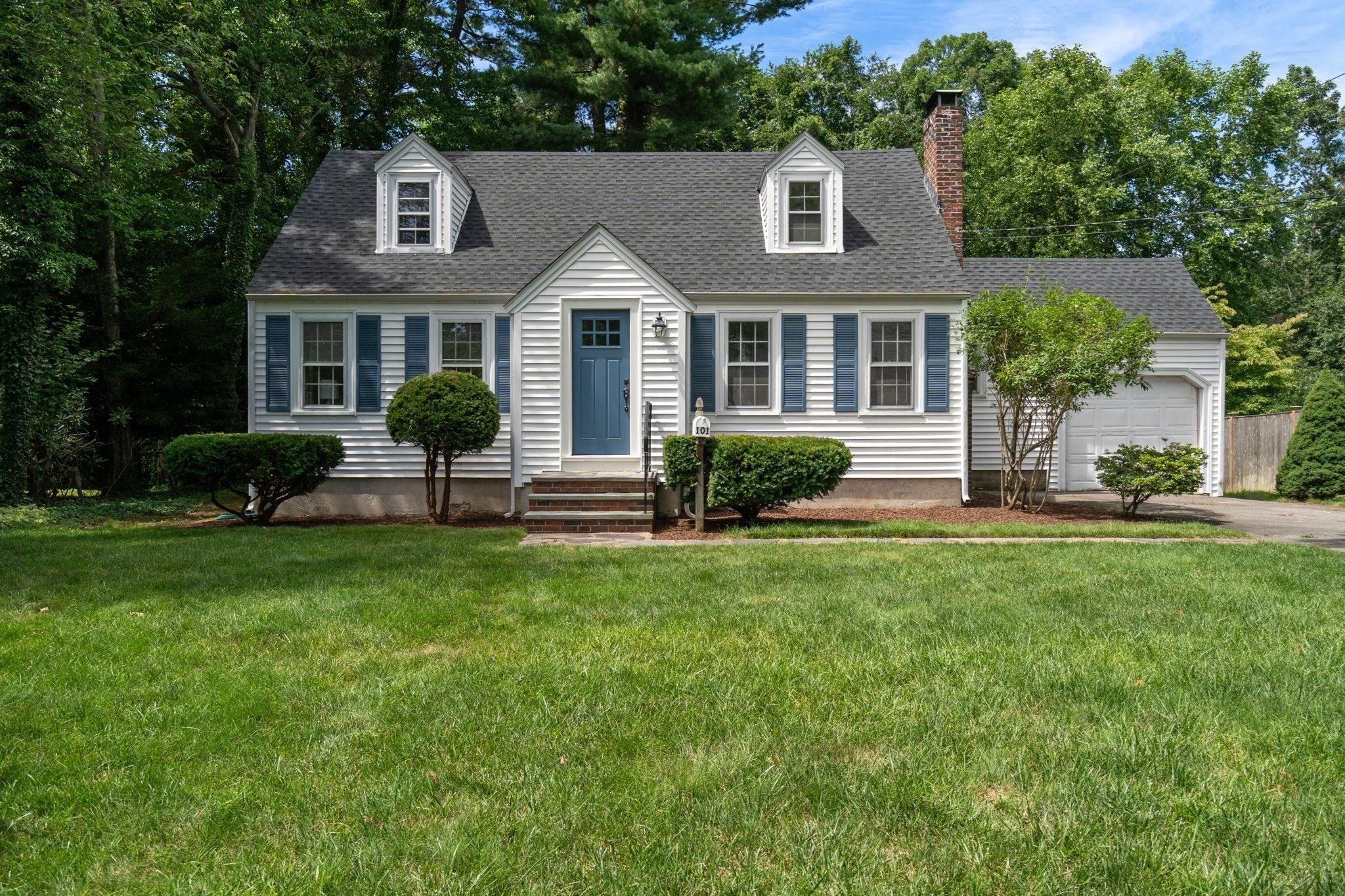 101 Lakeshore Drive, Westwood, MA 02090