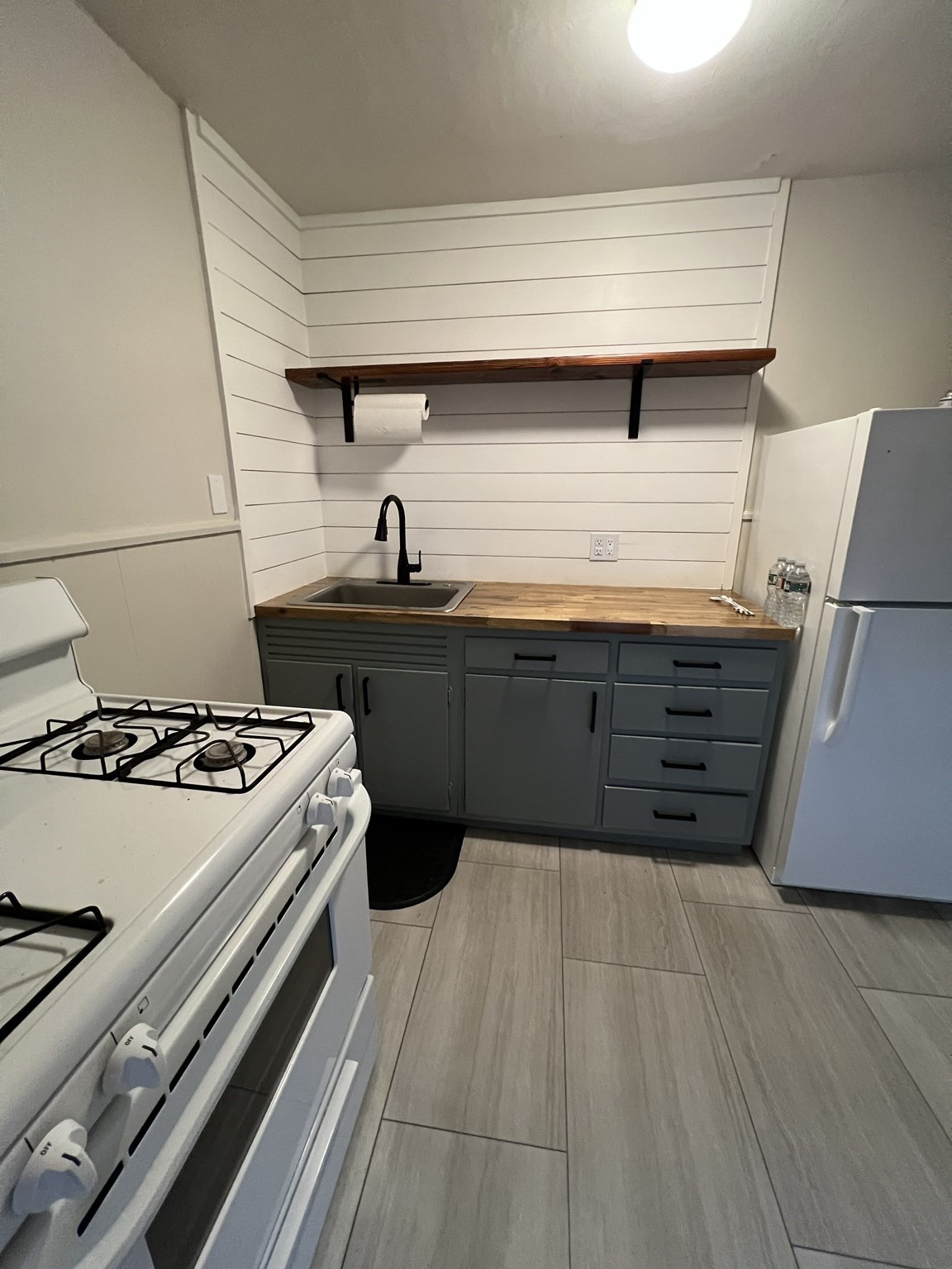 104 Grove Street, Fall River, MA 02720 - Image 11