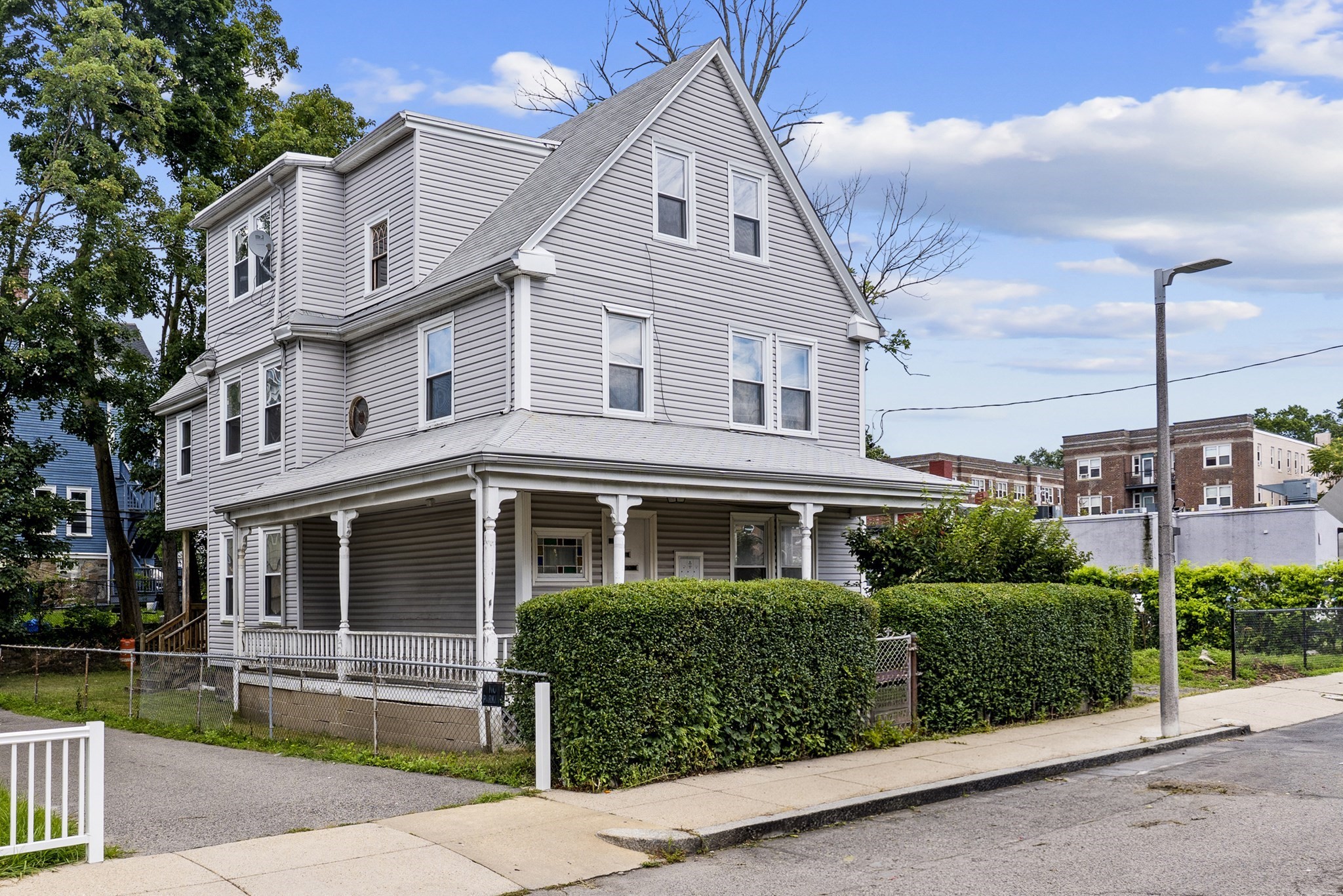 96 Ruthven St, Boston - Roxbury, MA 02121