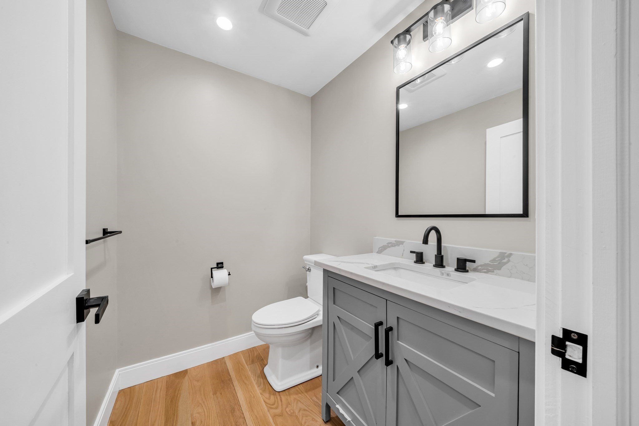 49 Chestnut St Unit 3, Wakefield, MA 01880 - Image 9