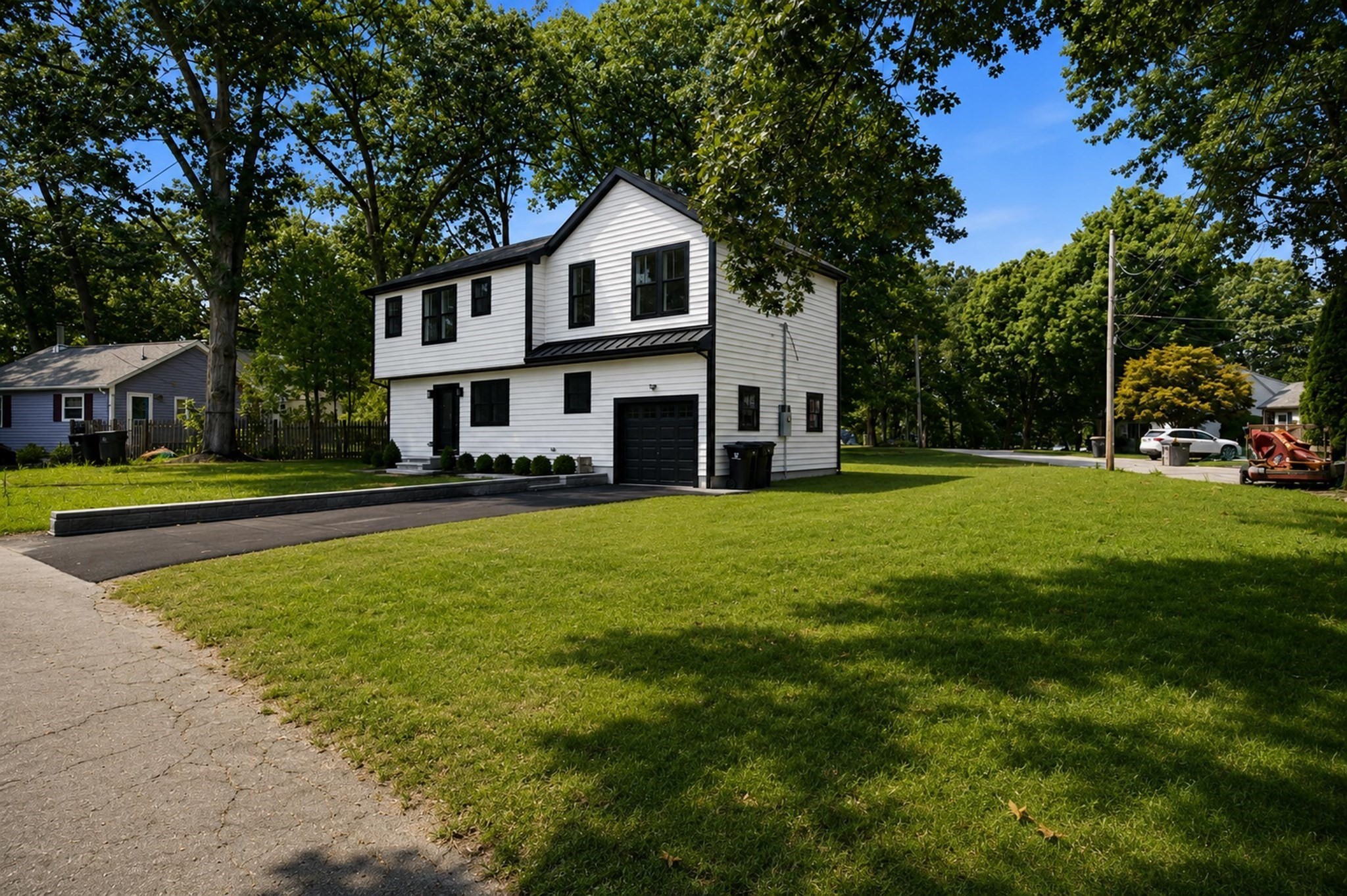 61 McAlee Ave, Framingham, MA 01702