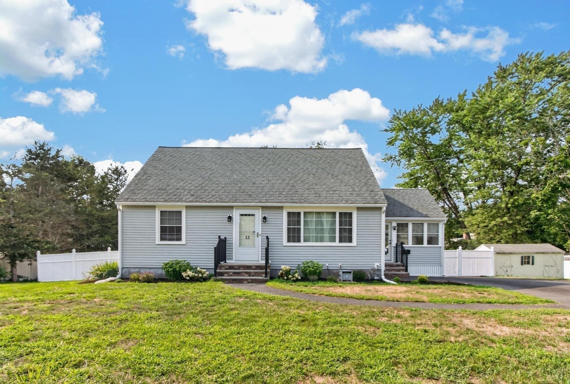 12 Claude Rd, Chelmsford, MA 01824