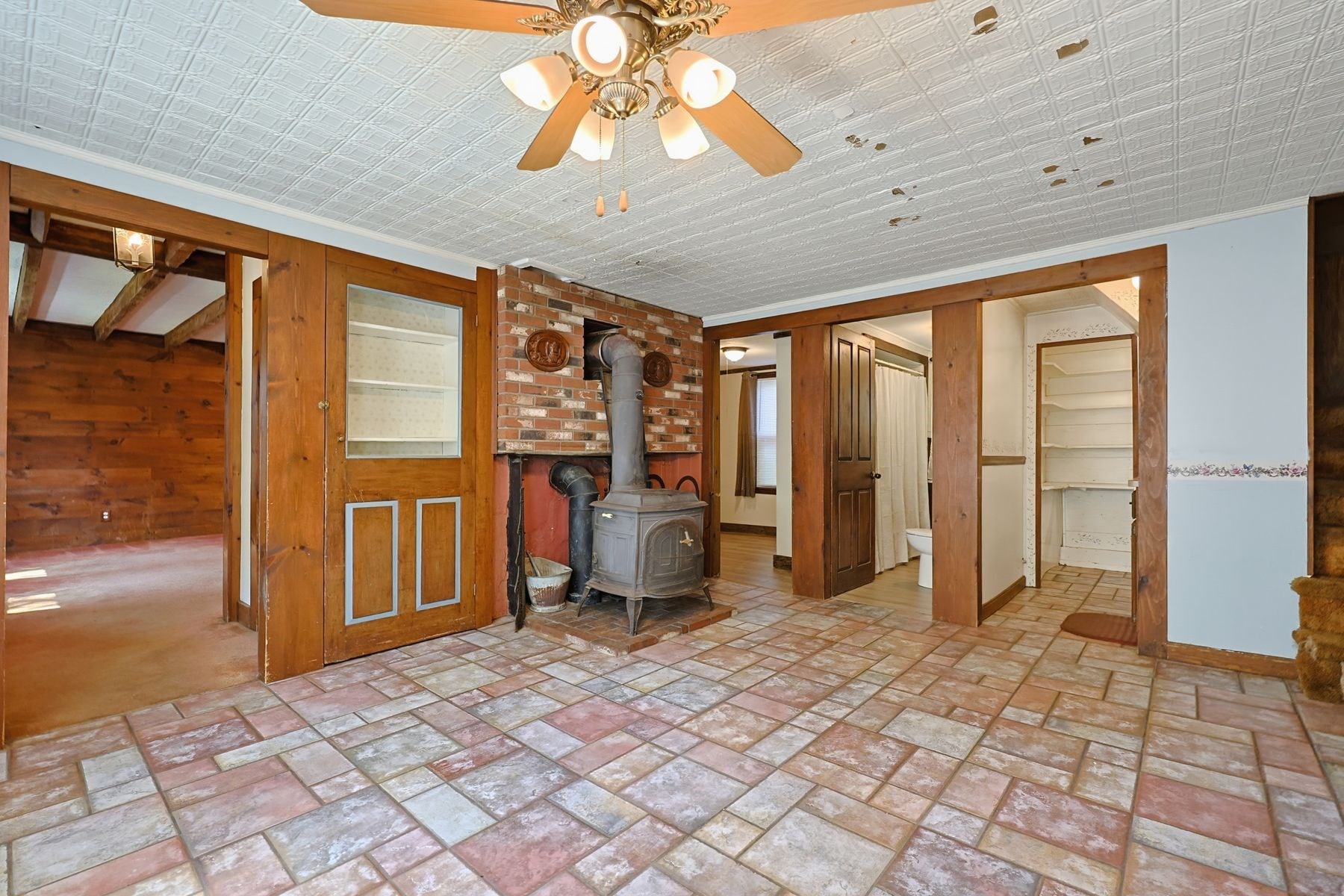 525 Clark St, Gardner, MA 01440 - Image 8