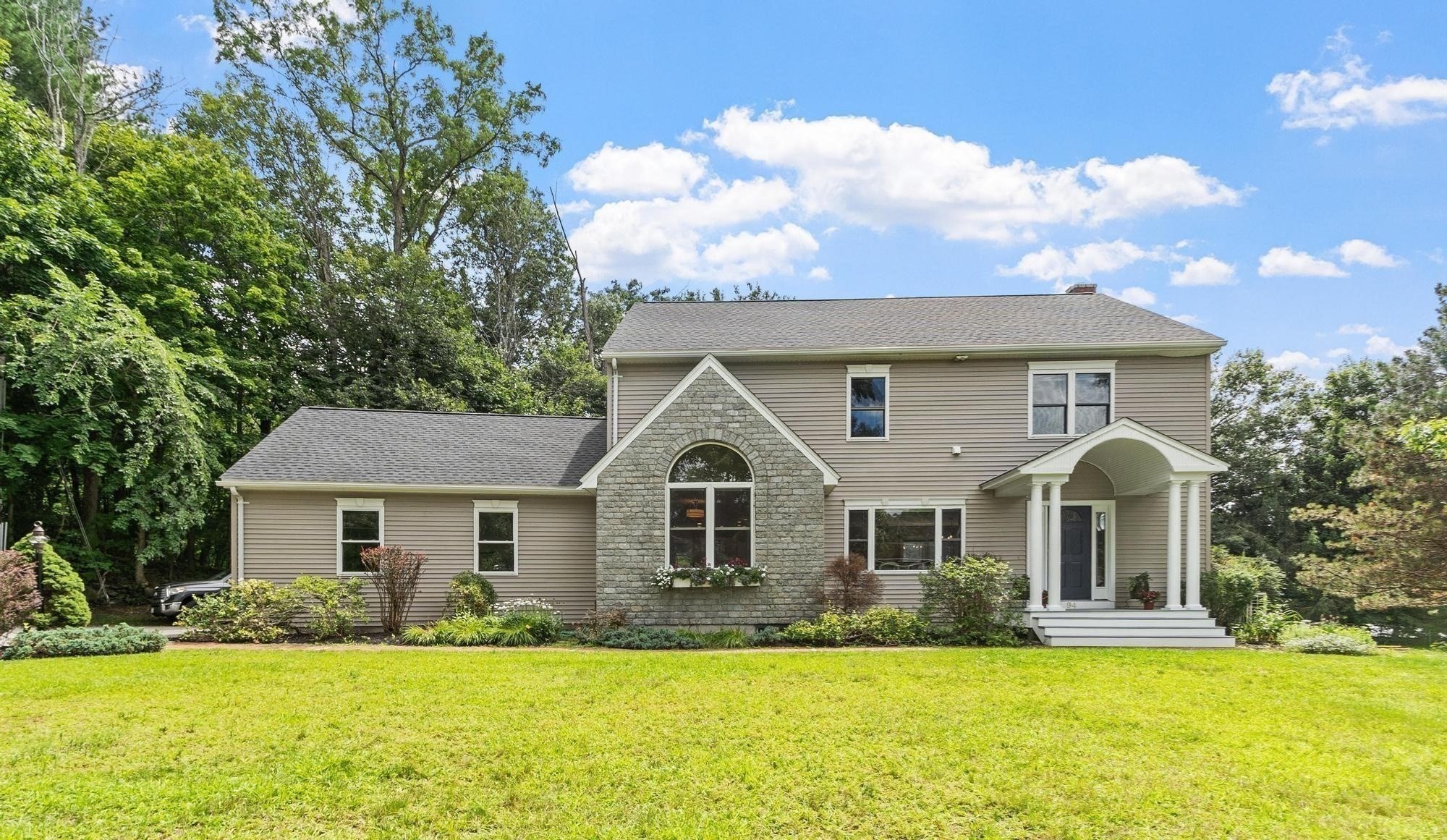 94 Central St, Andover, MA 01810