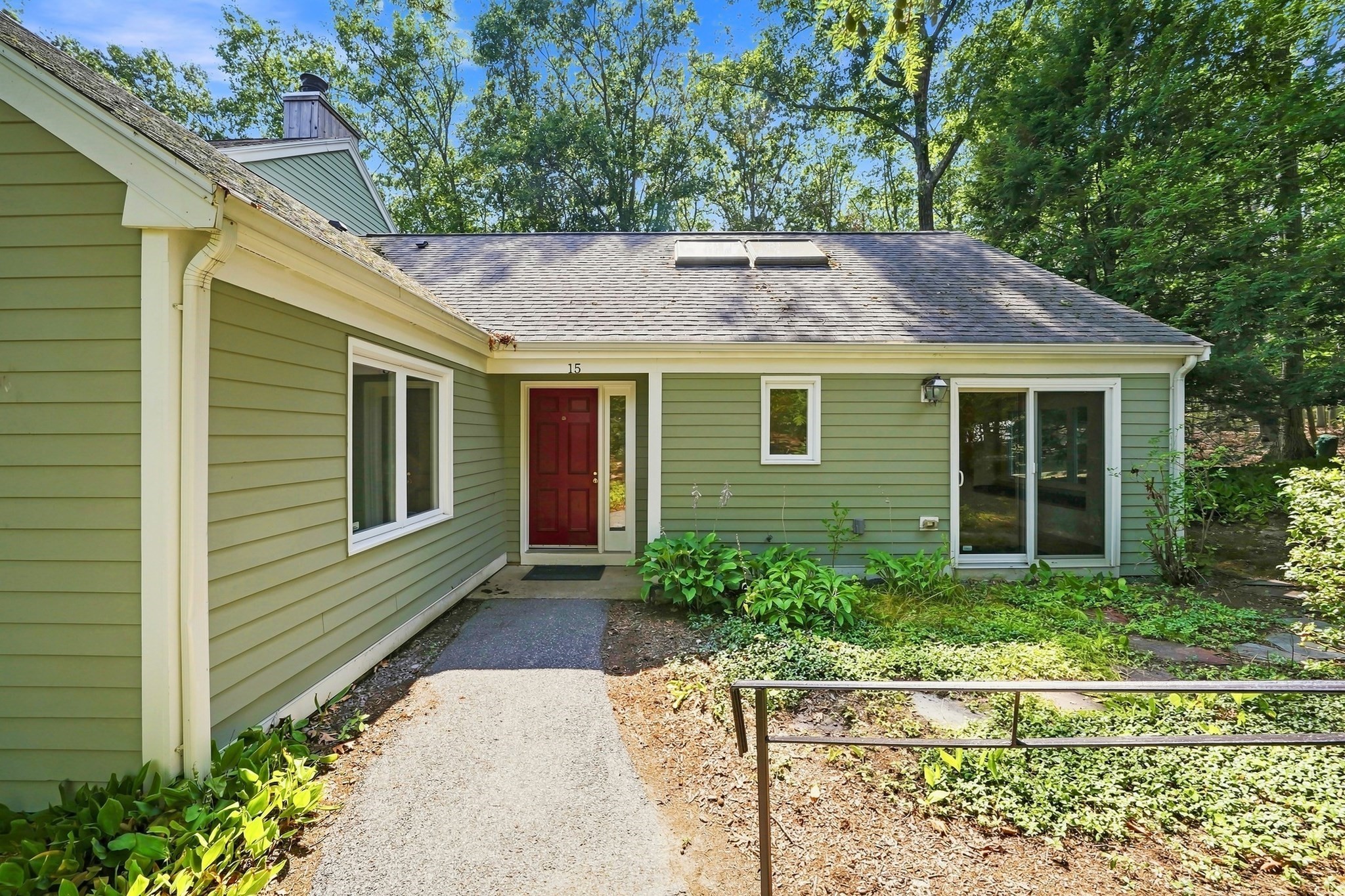 15 Fifer Ln Unit 15, Lexington, MA 02420
