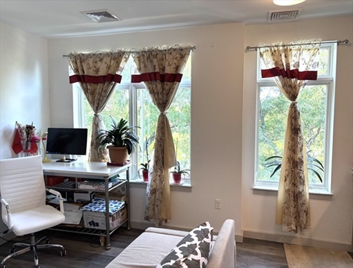 180 Telford St, Apt 319