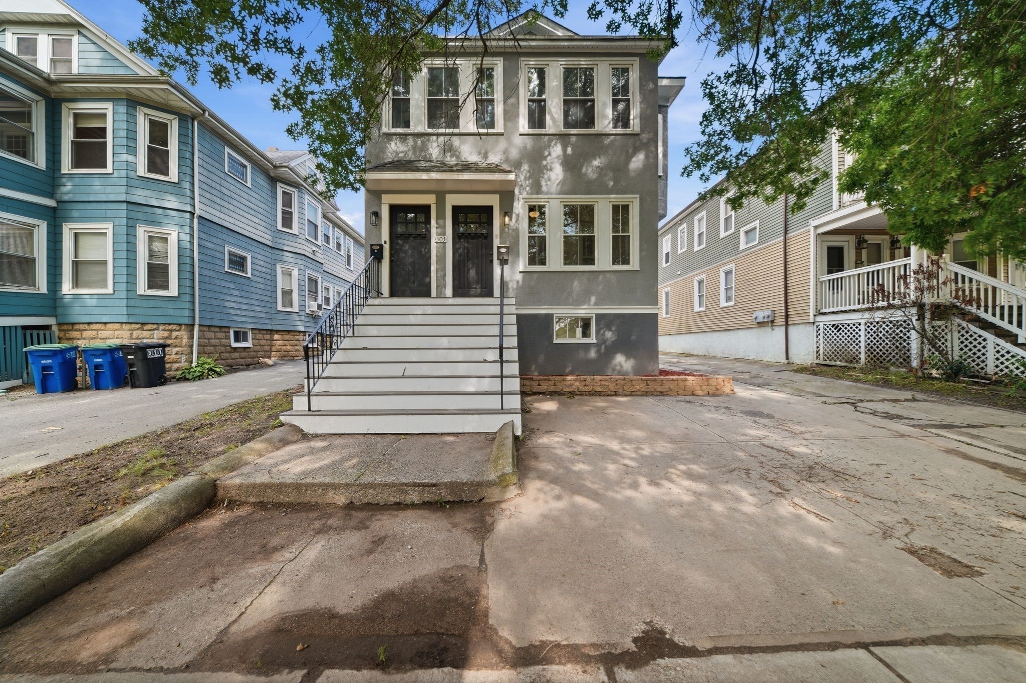 303 Alewife Brook Pkwy, Somerville, MA 02144