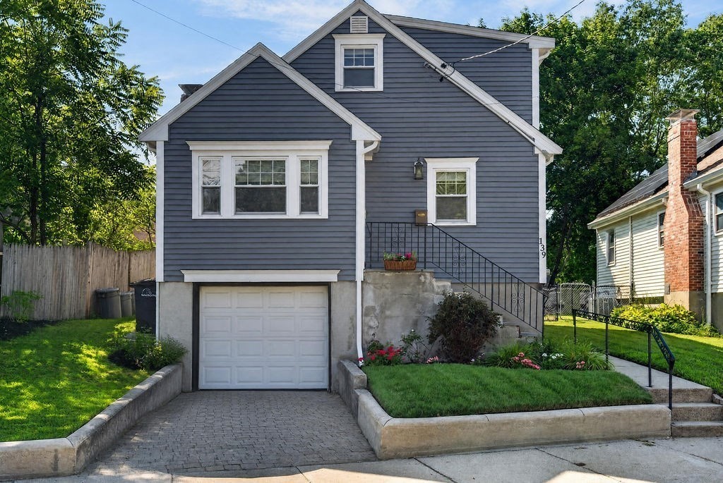 139 Keystone St, West Roxbury, Boston, MA 02132