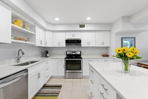 115 Washington, Apt 1B