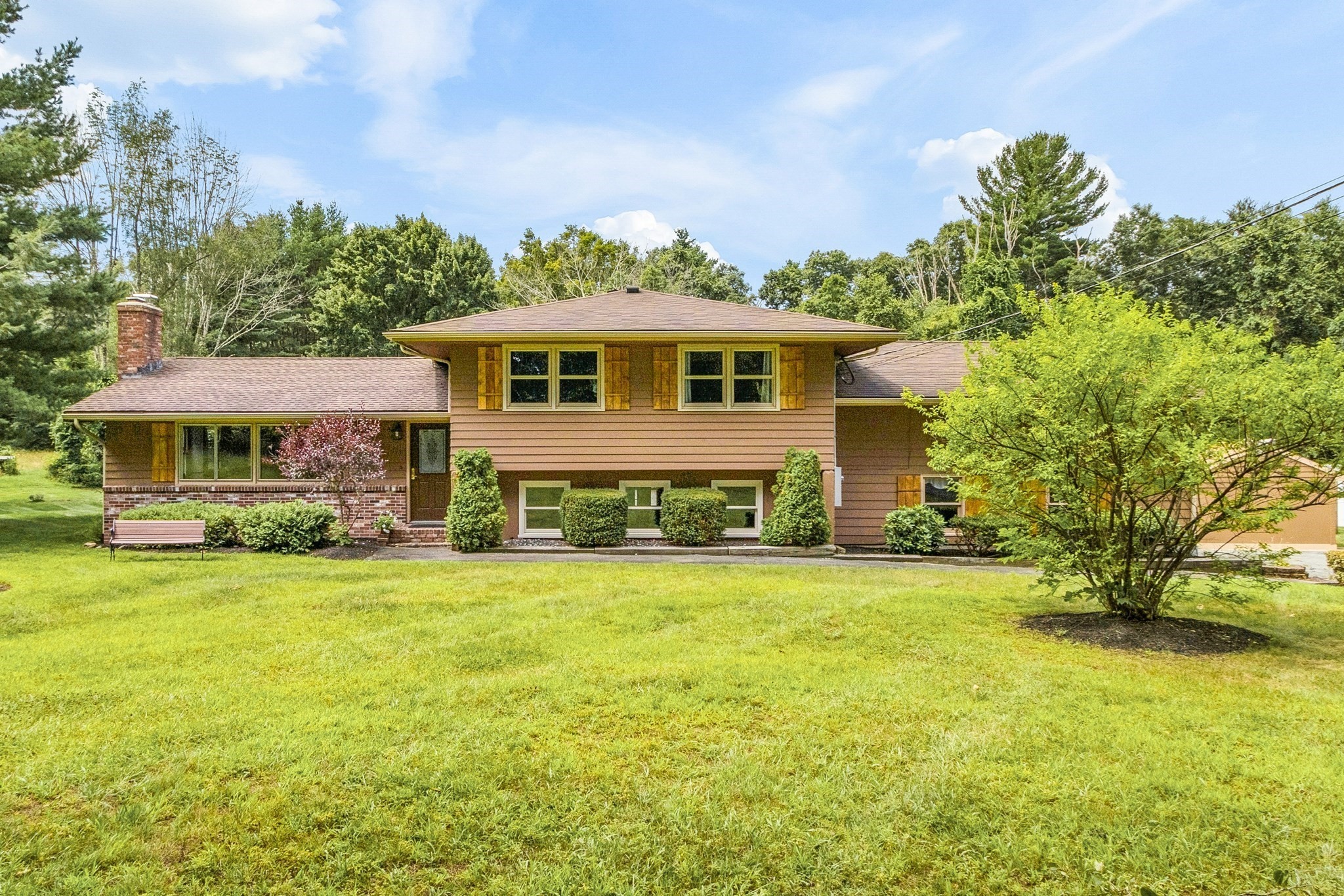 133 West Street, Uxbridge, MA 01569