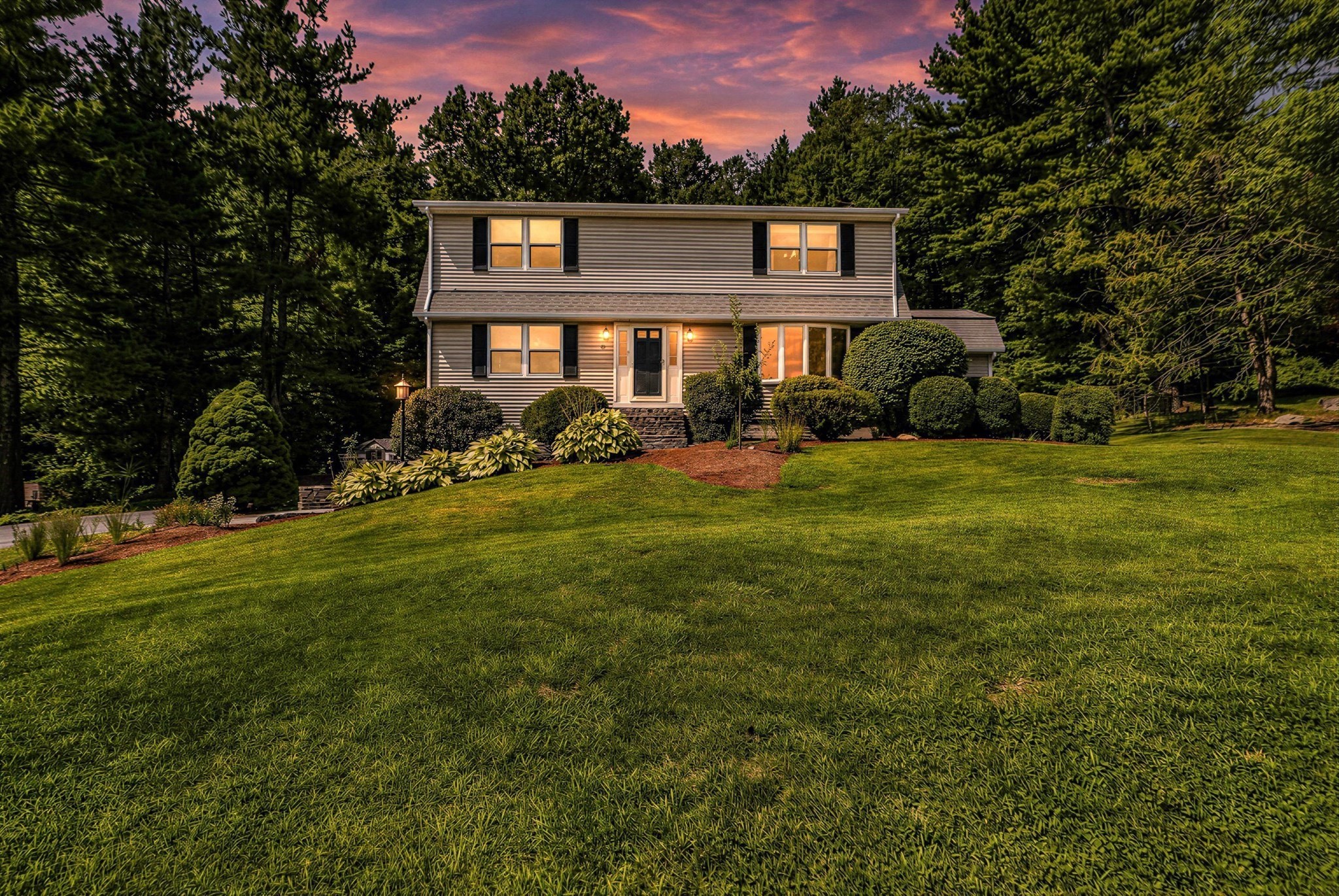 97 Lee St, West Boylston, MA 01583