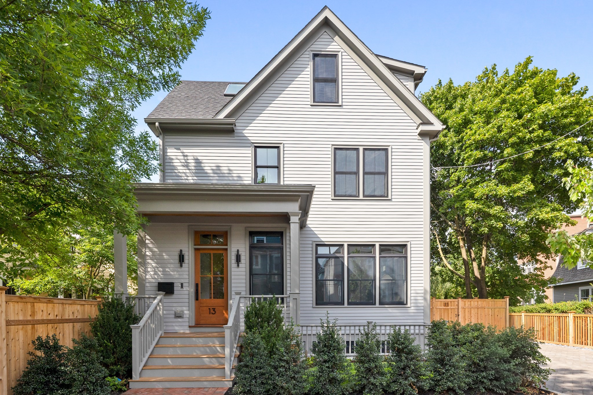 13 Hubbard Avenue, Cambridge, MA 02140