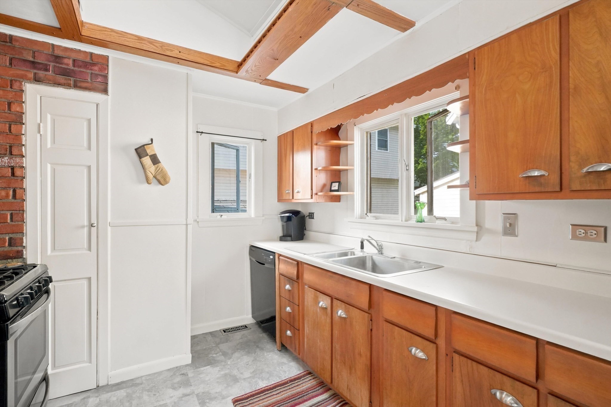 8 Sylvan Street, Gloucester, MA 01930 - Image 14