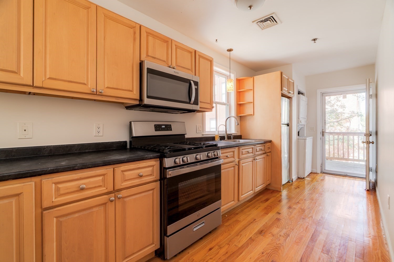 28 Forbes St Unit 1, Jamaica Plain, Boston, MA 02130 - Image 4